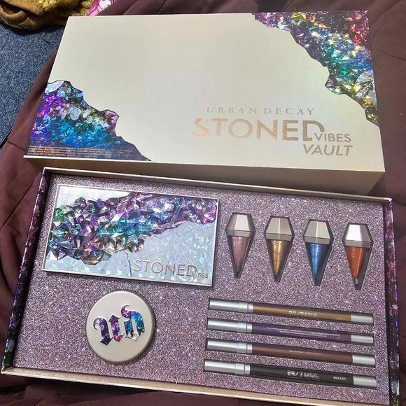 Urban Decay Stoned Vibes Vault complete Set - Picture 1 of 6